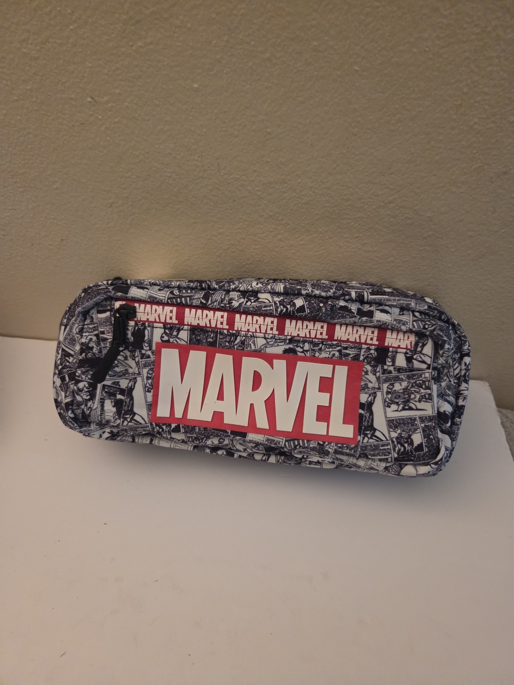 NEW! MARVEL comic strip brand Waist pack - Fanny pack